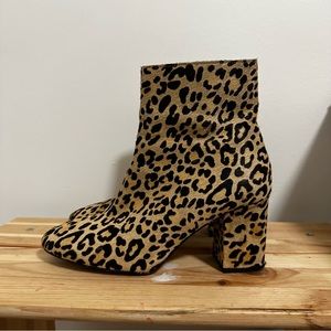 Halogen Cheetah Print Ankle Booties Size 7. Gently Used.